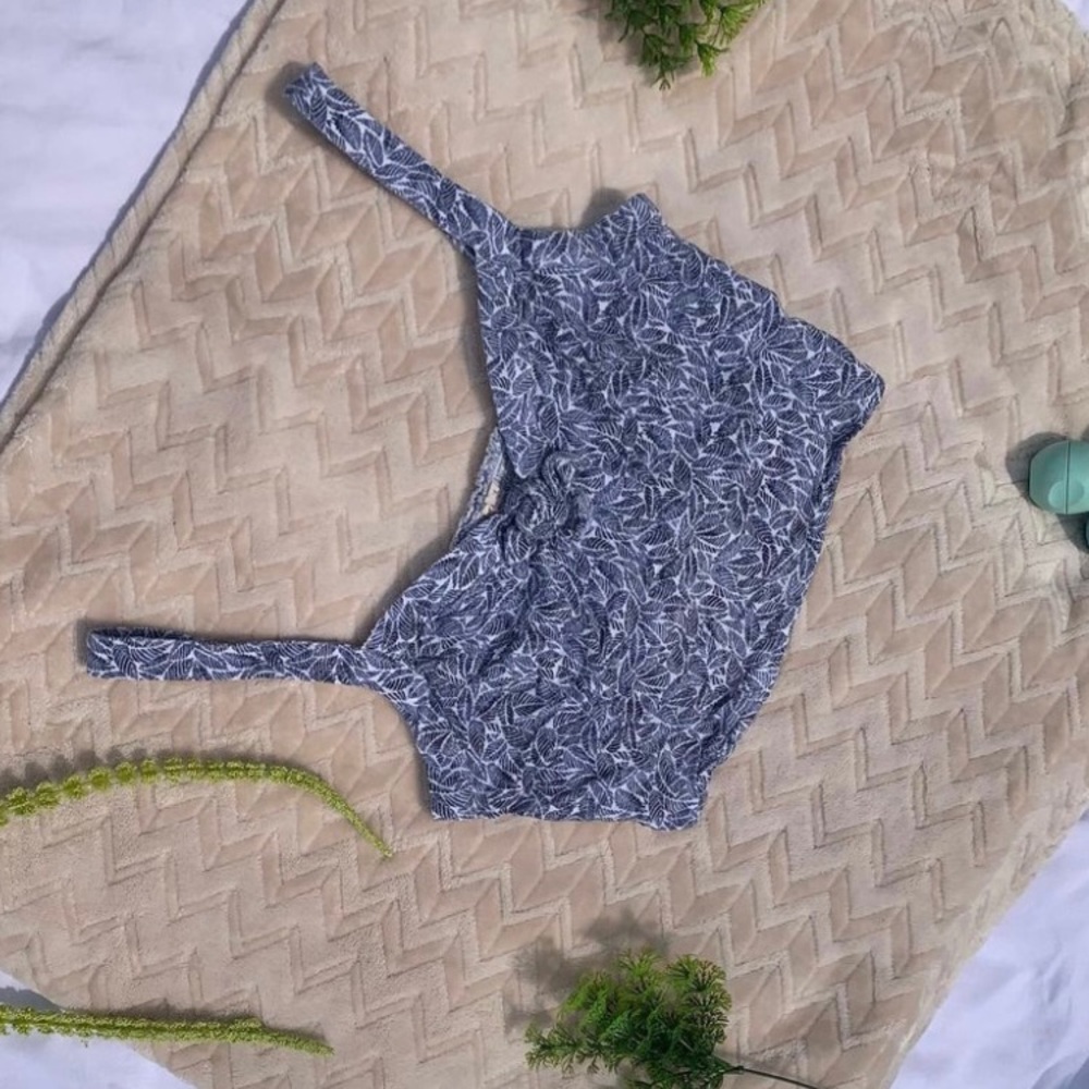 Hollister bra top